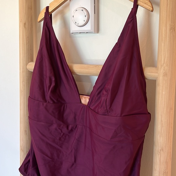 J. Crew Plunge One Piece Swimsuit - Picture 5 of 9